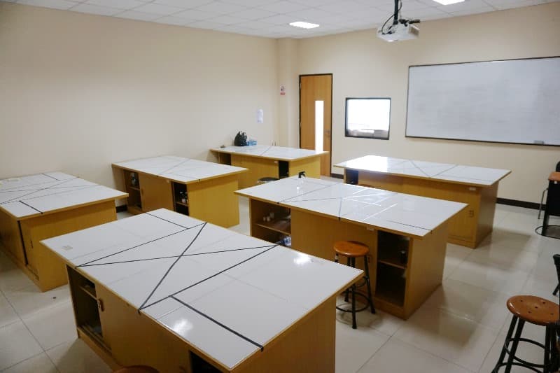 Lab Teknologi Farmasi